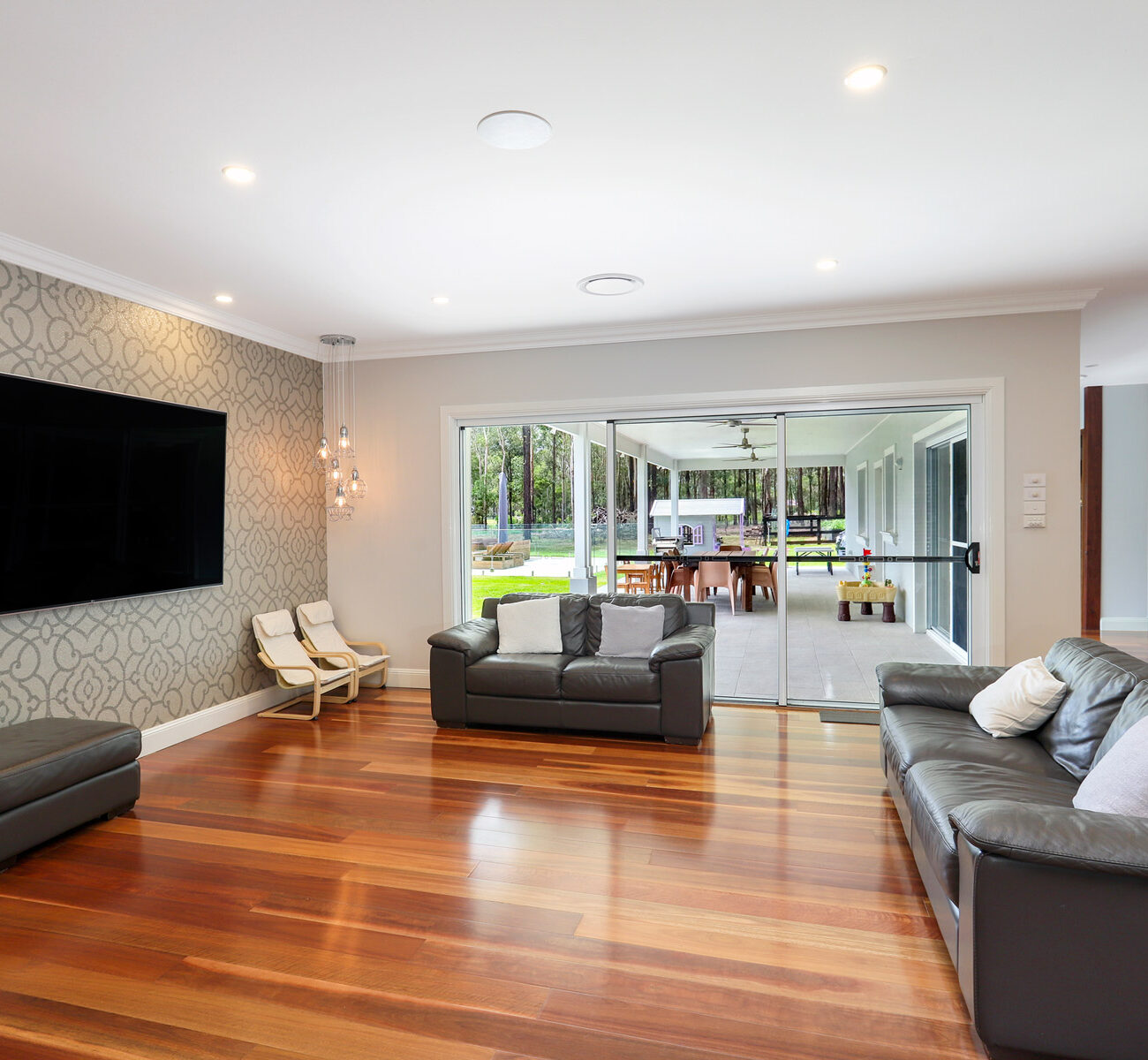 Freemans reach Custom homes - living room