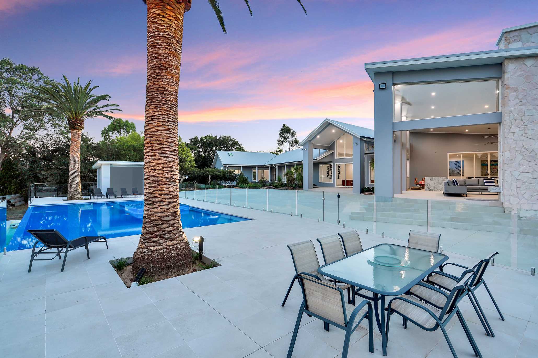 pools builder